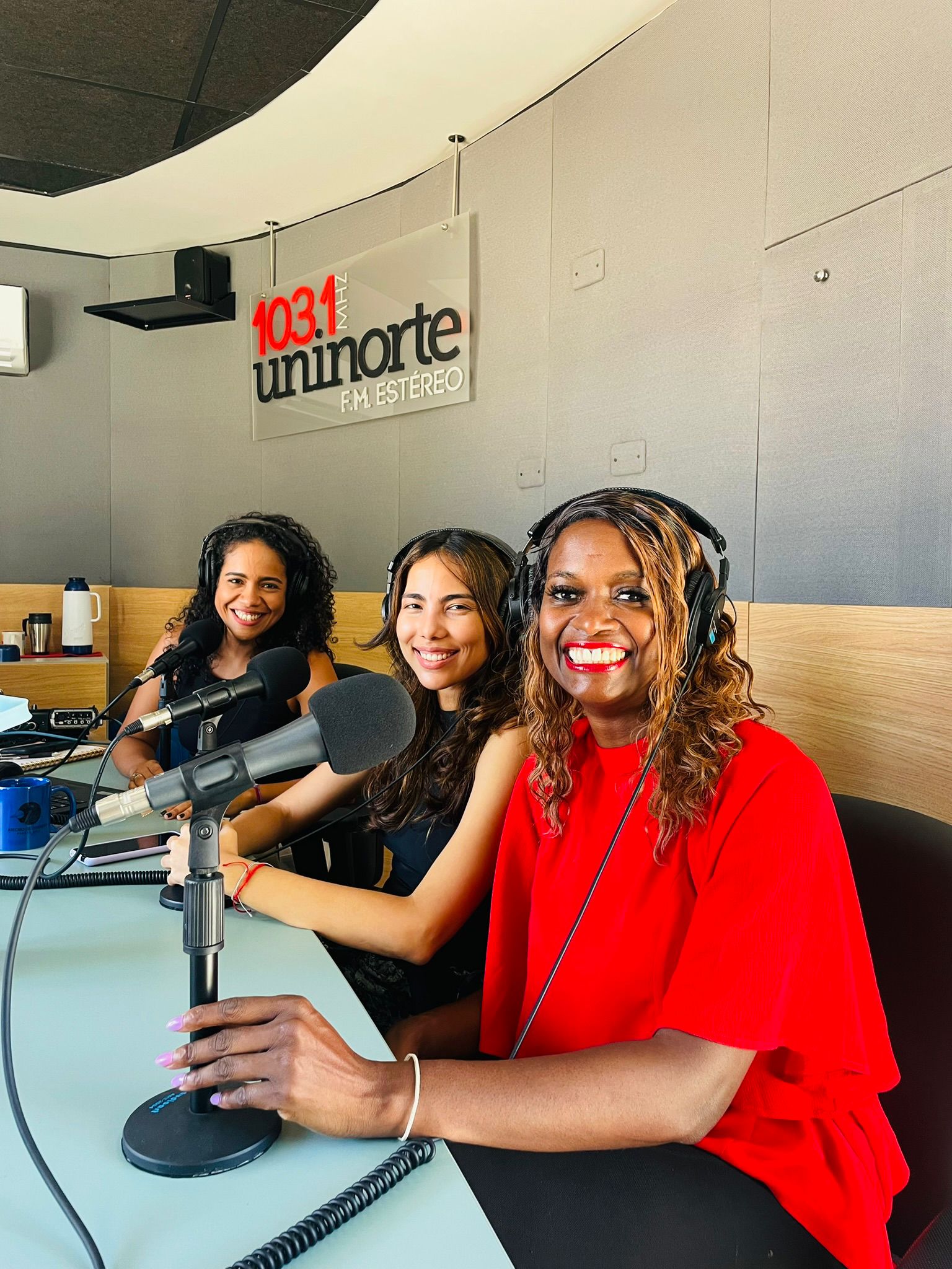 FIU adjunct faculty Allison Matulli (far right) spoke on a radio broadcast about a Fulbright project she is conducting at Universidad del Norte, Barranquilla, Colombia. She is pictured with her faculty host Maria González-Malabet (center), a professor and director of the Instituto de Desarrollo Político y Institucional, and the radio host, Lina Macias.